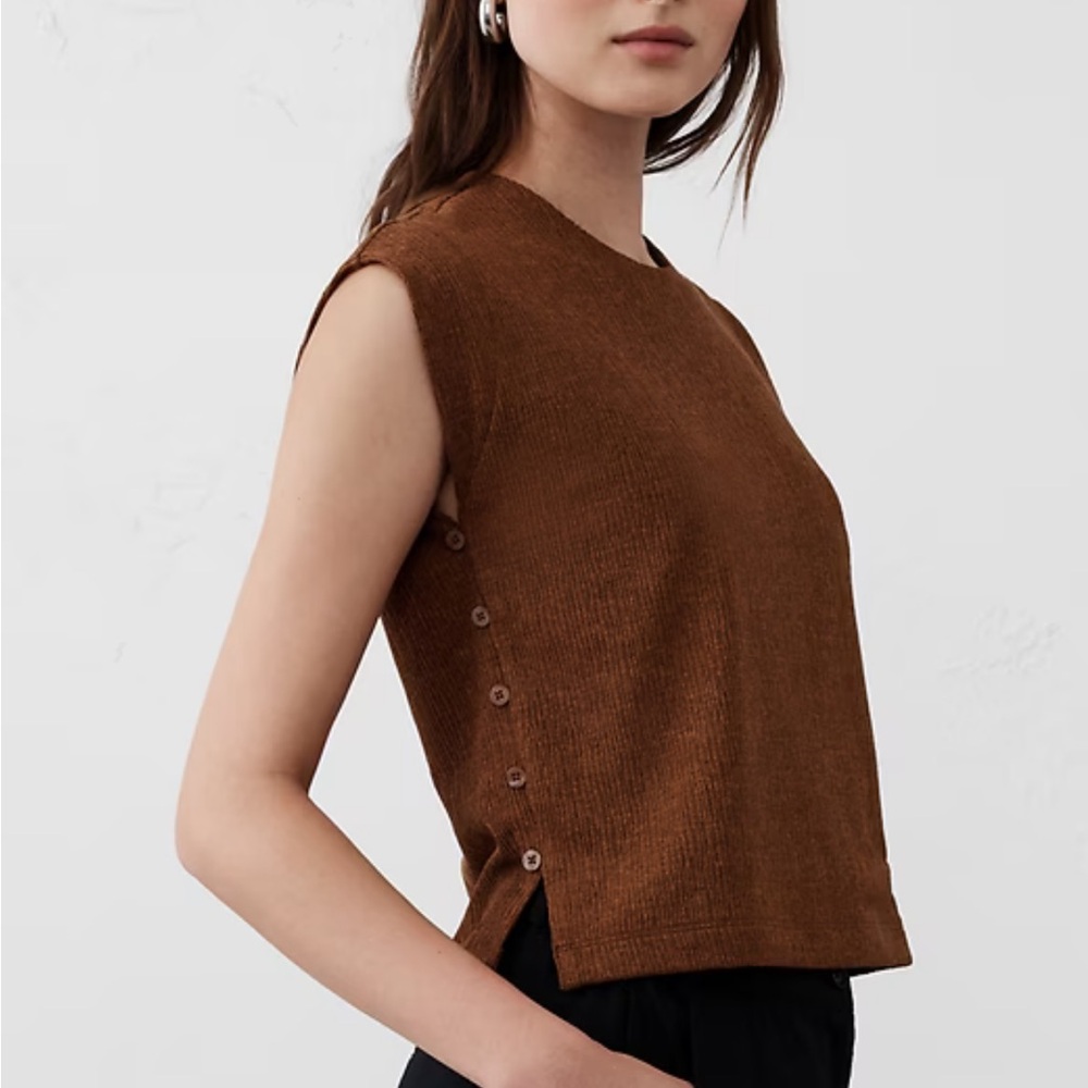 Banana Republic Crepe Jacquard Side-button Top